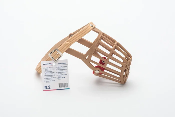 Covetrus Muselière en plastique avec laisse en cuir Taille 2 Covetrus Muselière en plastique avec laisse en cuir Taille 2